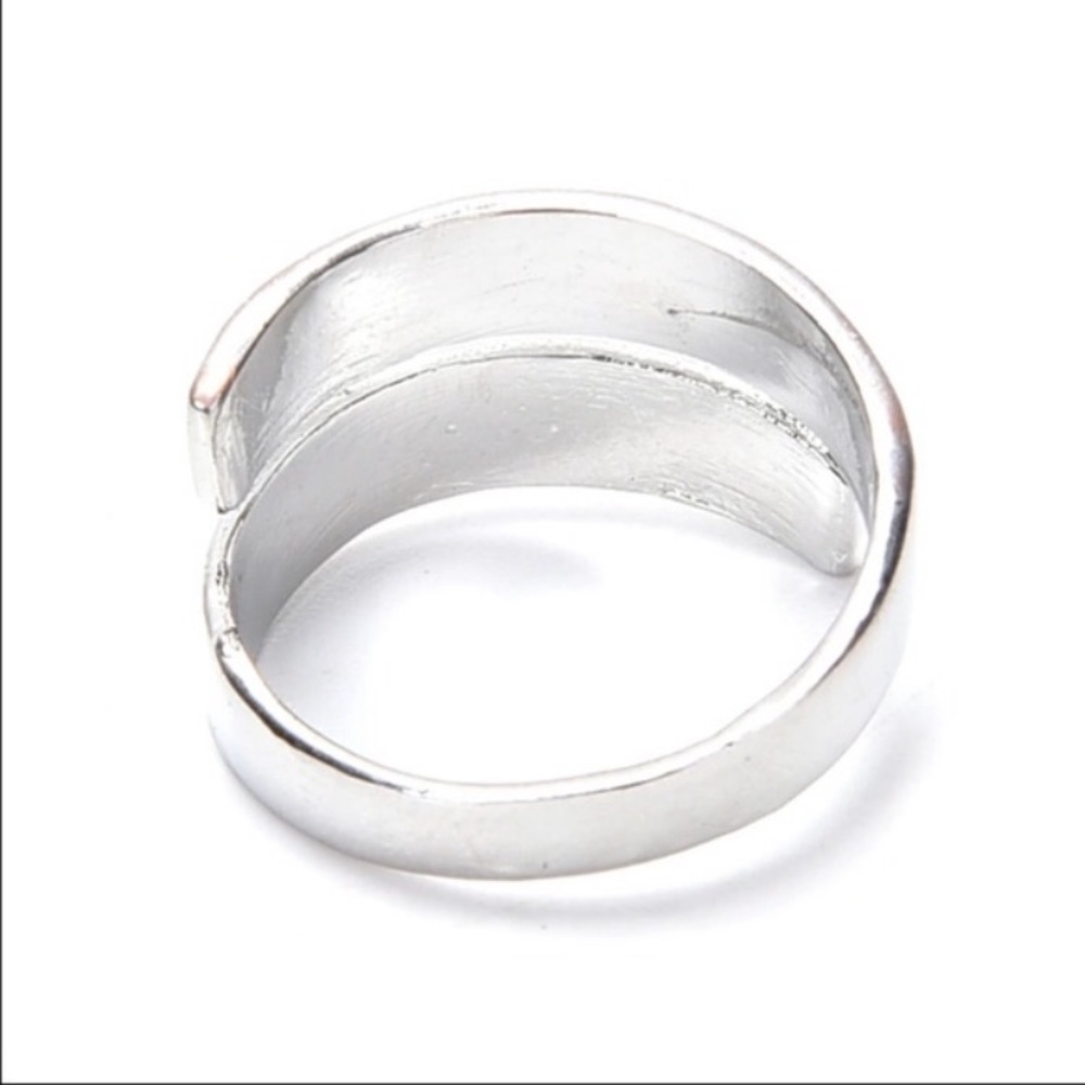 Hakuna Matata Silver Wrap Ring - Picture 4 of 4